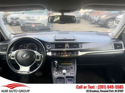 Used 2012 Lexus CT 200h Premium w/ Premium Audio Pkg FWD image 17
