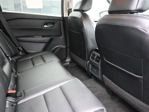 Used 2024 Nissan Rogue SL image 23