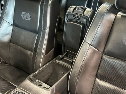 Used 2020 Jeep Grand Cherokee Overland AWD/4WD image 25