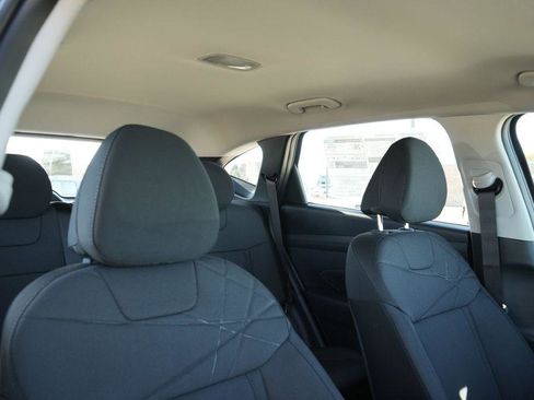 New 2026 Hyundai Tucson SE image 12