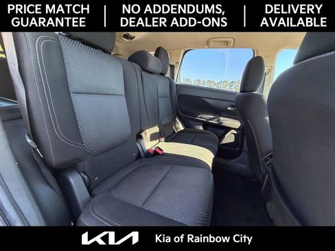 Used 2019 Mitsubishi Outlander ES image 21