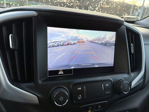 Used 2022 GMC Terrain SLE w/ Driver Convenience Package image 20