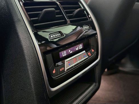 Used 2026 BMW X5 M60i AWD/4WD image 27