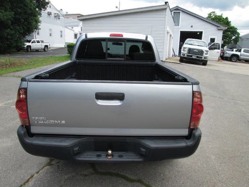 Used 2014 Toyota Tacoma 4x4 Access Cab w/ Convenience Package image 9