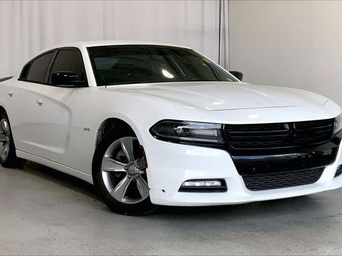 Used 2018 Dodge Charger R/T w/ Blacktop Package image 1