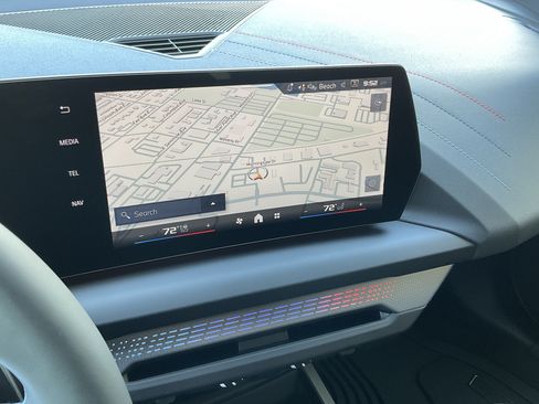 New 2026 BMW M235i xDrive w/ Technology Package AWD/4WD image 18