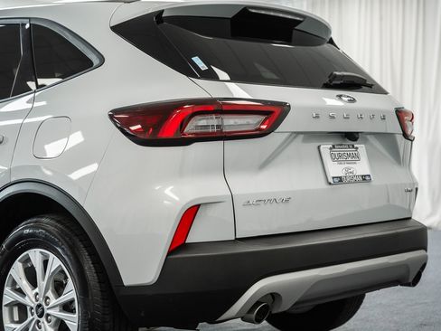 Certified 2025 Ford Escape Active AWD/4WD image 6