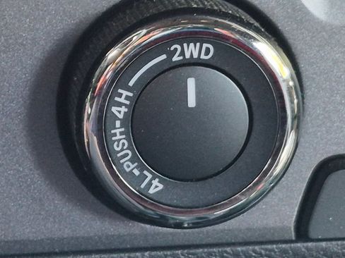 Used 2021 Toyota Tacoma TRD Sport AWD/4WD image 13
