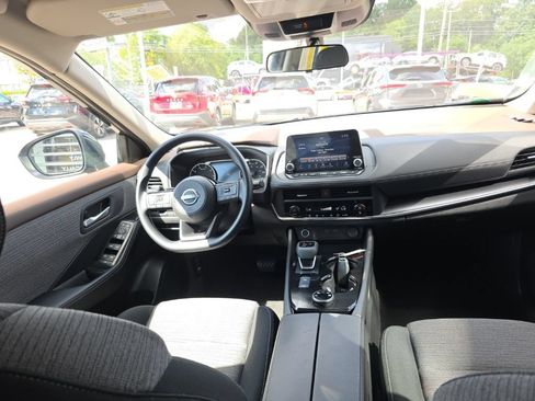 Used 2023 Nissan Rogue SV AWD/4WD image 14