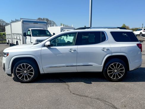 Used 2020 GMC Acadia Denali w/ Technology Package AWD/4WD image 4
