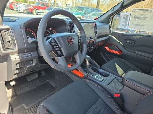 New 2026 Nissan Frontier PRO-4X w/ Pro-4x Convenience Package AWD/4WD image 15