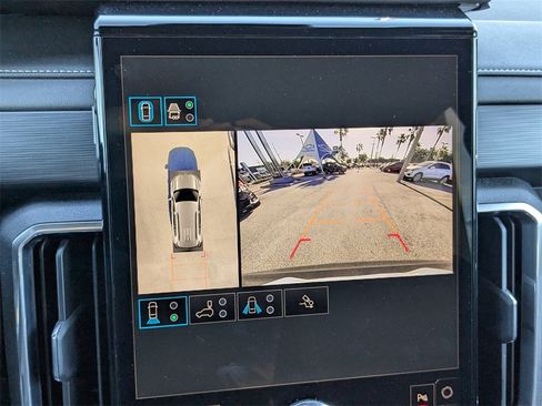 Certified 2025 GMC Acadia Elevation image 17