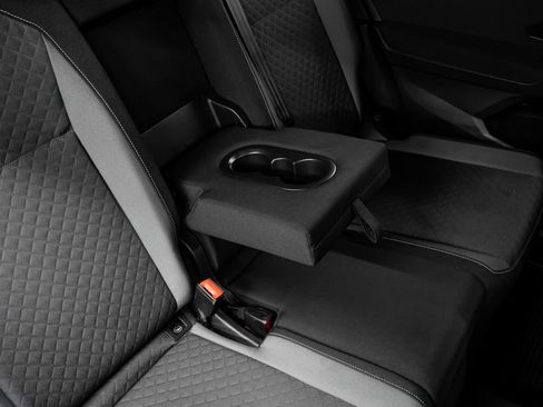 Used 2021 Volkswagen Tiguan S image 35