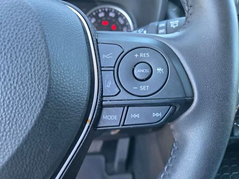 Used 2020 Toyota RAV4 XLE w/ XLE Grade Weather Package AWD/4WD image 20