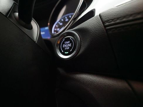 Used 2022 Buick Encore GX Select w/ Sport Touring Package AWD/4WD image 31