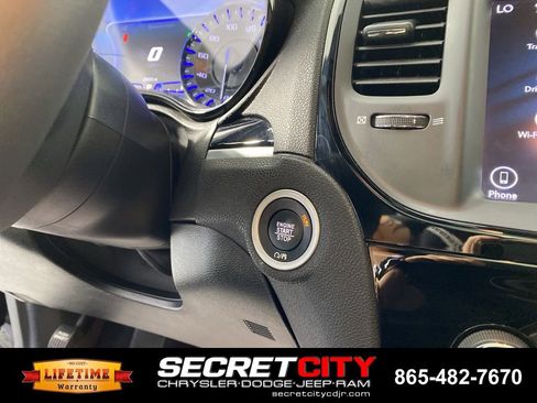Used 2023 Chrysler 300 S w/ Comfort Group RWD image 17