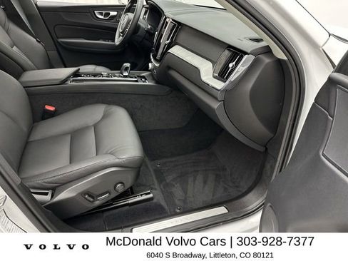 Certified 2025 Volvo XC60 B5 Plus AWD/4WD image 25