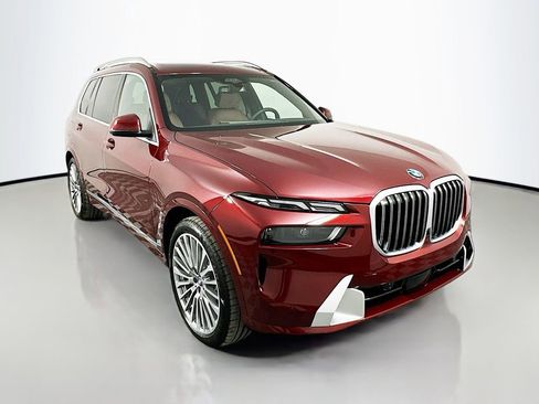 Used 2025 BMW X7 xDrive40i image 3