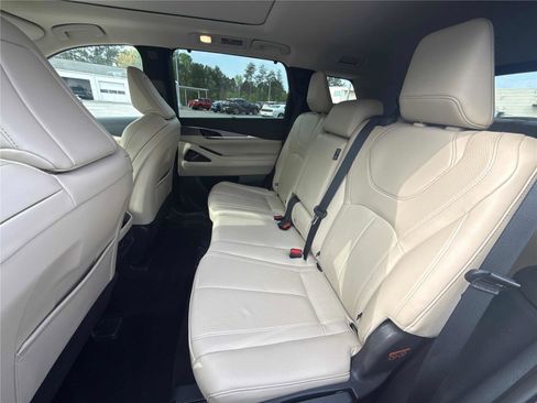 Used 2023 INFINITI QX60 Luxe w/ Cargo Package image 12