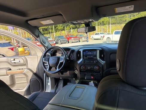 Used 2021 Chevrolet Silverado 1500 LT Trail Boss image 23