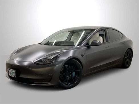 Used 2018 Tesla Model 3 Long Range image 1