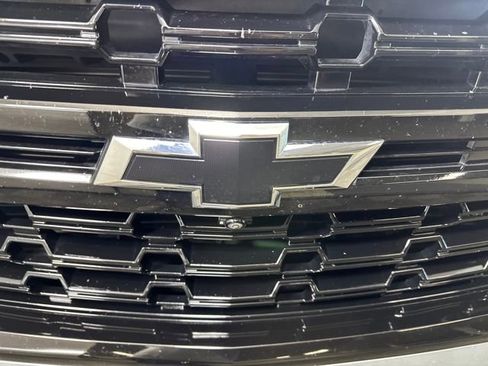 Used 2023 Chevrolet Tahoe Z71 w/ Luxury Package image 9