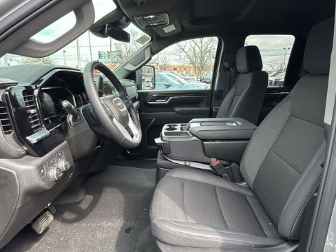 New 2026 GMC Sierra 2500 SLE w/ SLE Value Package; AWD/4WD image 23