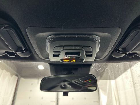 Used 2025 Toyota Corolla SE w/ SE Premium Package image 40