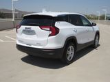 Used 2024 GMC Terrain SLE image 5
