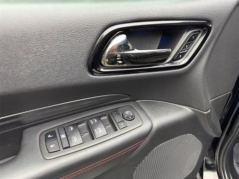 Used 2024 Dodge Durango GT image 32