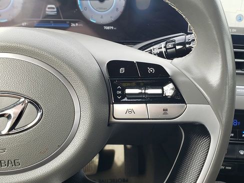 Used 2023 Hyundai Elantra SEL w/ Convenience Package image 25