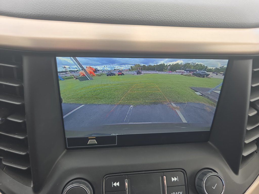 Used 2023 GMC Acadia Denali AWD/4WD image 22