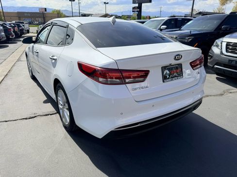 Used 2018 Kia Optima S FWD image 6