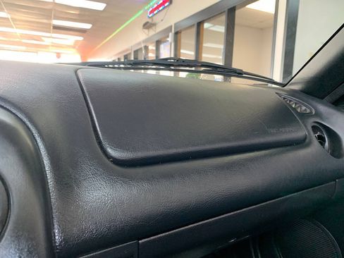 Used 1996 MAZDA MX-5 Miata RWD image 14