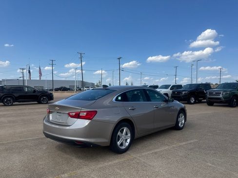 Used 2025 Chevrolet Malibu LS FWD image 24