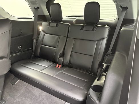 Used 2023 Ford Explorer Limited w/ Equipment Group 301A image 25