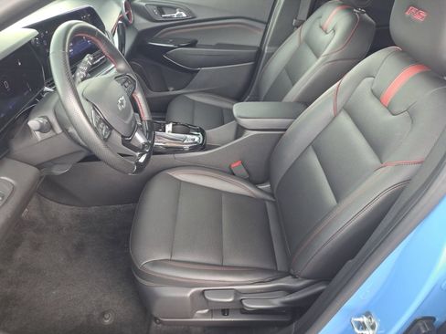 Used 2024 Chevrolet Trax RS w/ Driver Confidence Package FWD image 9