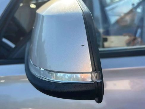 Used 2014 BMW 320i Sedan image 11