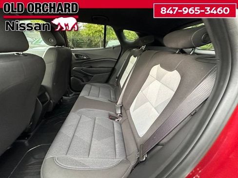 Used 2025 Chevrolet Trax RS w/ Driver Confidence Package FWD image 11