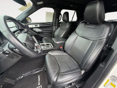 Used 2022 Ford Explorer ST w/ Equipment Group 401A image 10