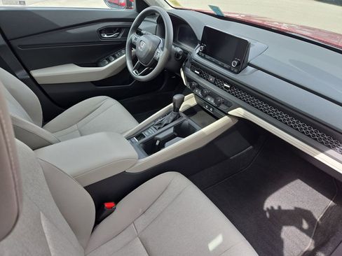 Certified 2024 Honda Accord EX image 27