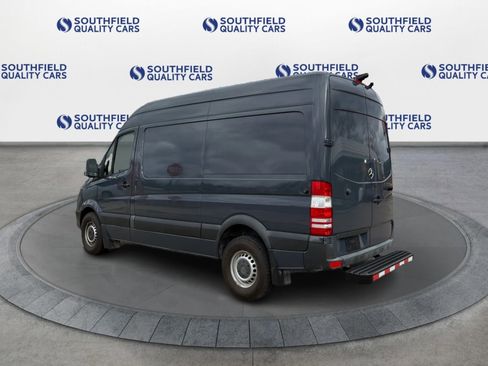 Used 2018 Mercedes-Benz Sprinter 2500 image 4