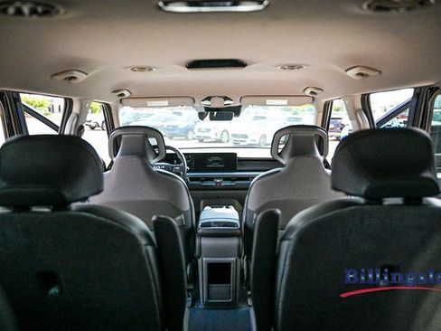 Used 2024 Kia EV9 Light Long Range image 16