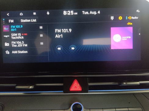 Used 2025 Hyundai Elantra SEL FWD image 25