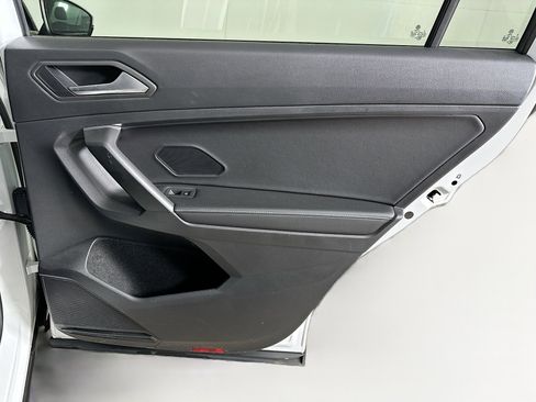 Used 2022 Volkswagen Tiguan S image 28