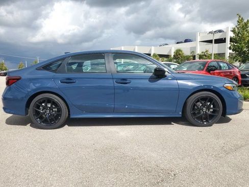 Used 2026 Honda Civic Sport image 4