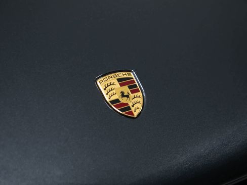 Certified 2026 Porsche Macan AWD/4WD image 17
