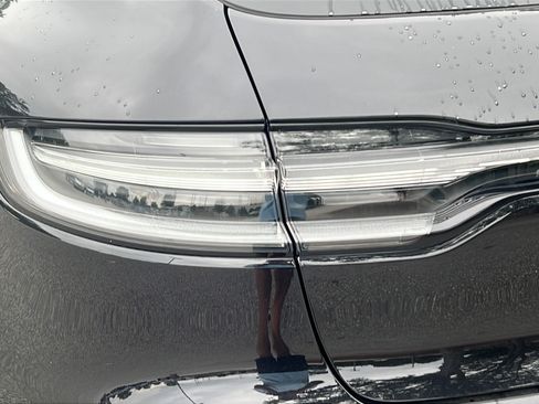 New 2026 Porsche Macan AWD/4WD image 12