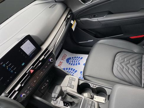New 2026 Kia Sportage X-Line w/ X-Line Technology Package image 24