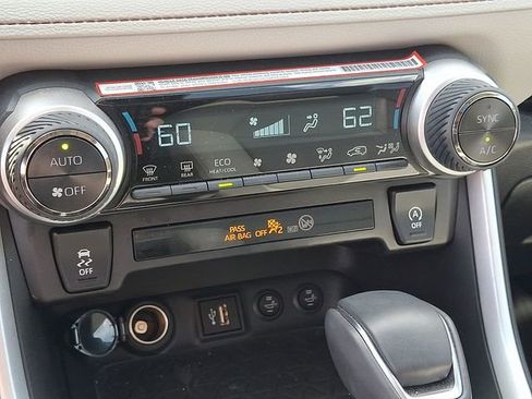 Used 2025 Toyota RAV4 XLE Premium image 16